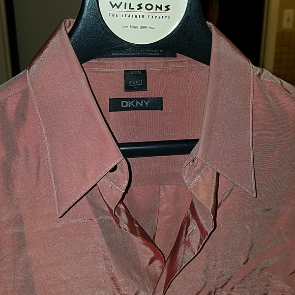 DKNY 50/50 Rayon/Polyester shiny shirt - Picture 6 of 6